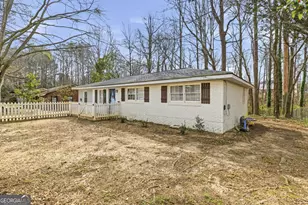 733 W Creek Cir, Monroe, GA 30655 - Photo 2