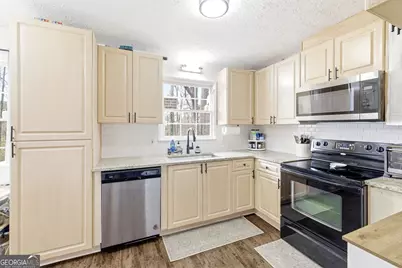 733 W Creek Circle, Monroe, GA 30655 - Photo 8