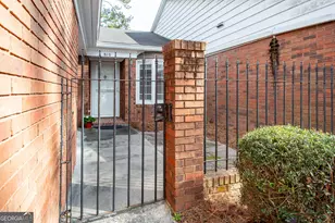 810 St Marys Dr, Waycross, GA 31501 - Photo 4