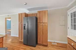 231 E Morgan St, Clarkesville, GA 30523 - Photo 10