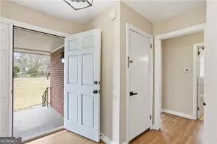 305 Brookwood Dr SW, Marietta, GA 30064 - Photo 16