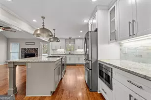 27 Strathmore Dr, Sharpsburg, GA 30277 - Photo 2