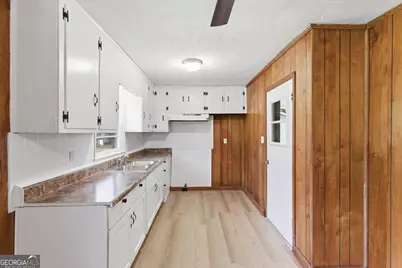 1327 Brooks Street, Cedartown, GA 30125 - Photo 10