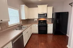 242 River Meadow Dr, Lagrange, GA 30241 - Photo 6