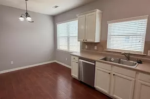 242 River Meadow Dr, Lagrange, GA 30241 - Photo 8