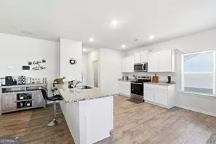 814 Robbie Ln, Monroe, GA 30655 - Photo 4