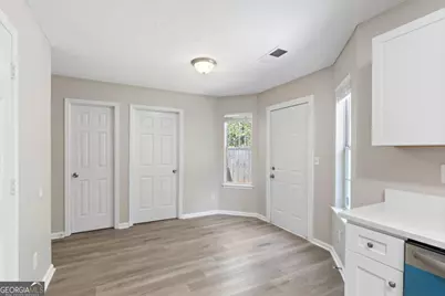 3228 Diamond Bluff, Union City, GA 30291 - Photo 10