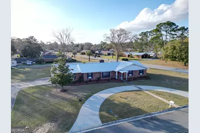 185 Pierce Street, Jesup, GA 31545 - Photo 10