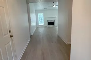 1644 Crestfield Ln, Lawrenceville, GA 30043 - Photo 4