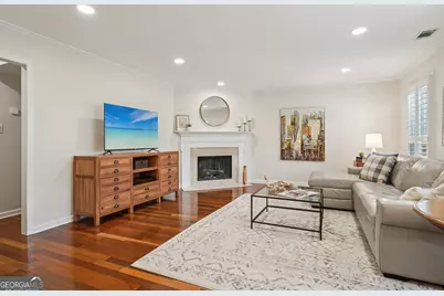 266 The South Chace, Atlanta, GA 30328 - Photo 8