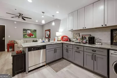 250 Broad Street #801, Athens, GA 30601 - Photo 10