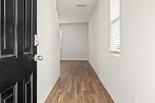 173 Lauritsen Way, Newnan, GA 30265 - Photo 2