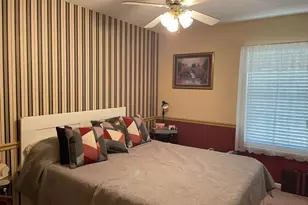 212 Rustin St, Glennville, GA 30427 - Photo 8