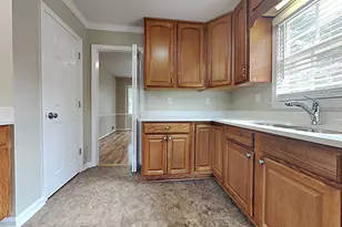 551 Village Green Ct SW, Lilburn, GA 30047 - Photo 22