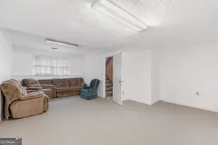 2203 Clarendon Ct NE, Conyers, GA 30012 - Photo 10