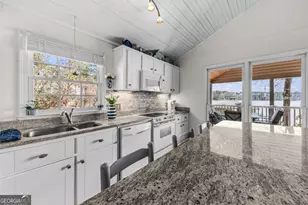 142 SE Dogwood Dr, Milledgeville, GA 31061 - Photo 2