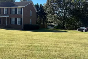 3904 Laurel Crest Dr, Snellville, GA 30039 - Photo 4