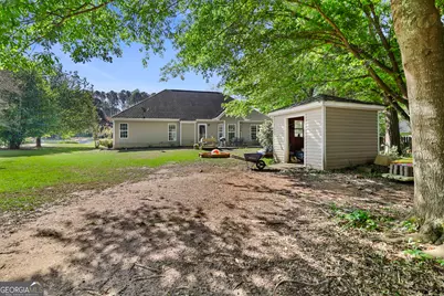 70 Mosswood Court, Newnan, GA 30265 - Photo 4