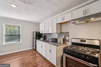 10 Rockmart Drive NW, Atlanta, GA 30314 - Photo 8