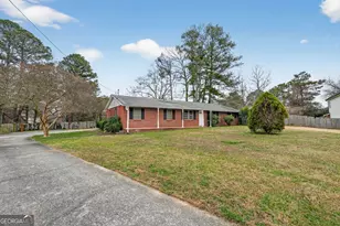 2780 London Berry Ct, Snellville, GA 30039 - Photo 2