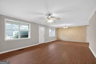 2780 London Berry Ct, Snellville, GA 30039 - Photo 4