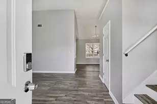 2839 Rambling Way, Lithonia, GA 30058 - Photo 4