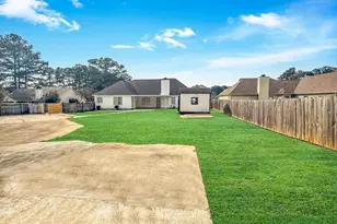 177 Gleneagle Dr, Byron, GA 31008 - Photo 10