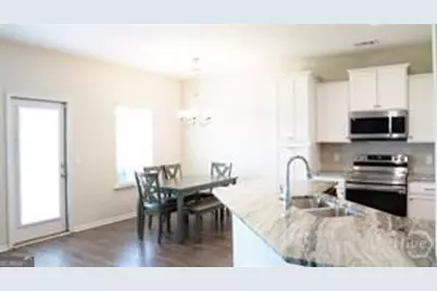 93 Brightleaf Circle, Hinesville, GA 31313 - Photo 6