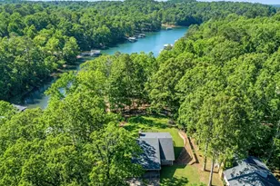 6409 Eva Rd, Flowery Branch, GA 30542 - Photo 2
