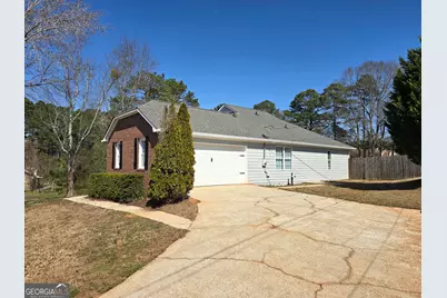 125 Planters Walk, Locust Grove, GA 30248 - Photo 4