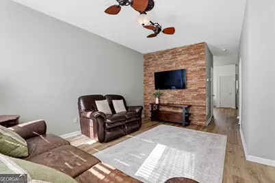 330 Brentwood Drive, Newnan, GA 30263 - Photo 4