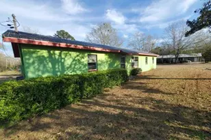 153 Bush Ave, Fitzgerald, GA 31750 - Photo 2