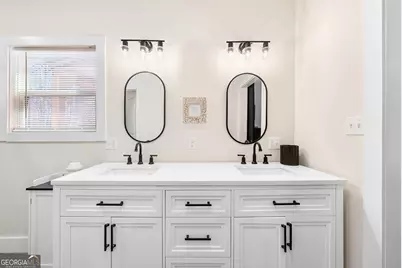 784 Center Of The World Road, Canon, GA 30520 - Photo 24