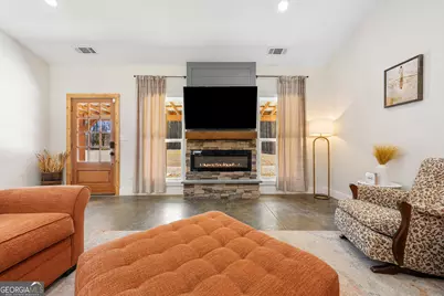 784 Center Of The World Road, Canon, GA 30520 - Photo 12