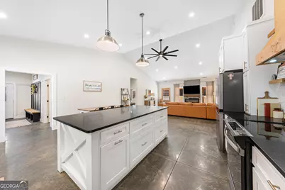 784 Center Of The World Road, Canon, GA 30520 - Photo 20