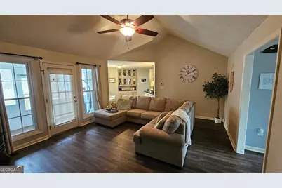 306 Lakeridge Court, Macon, GA 31211 - Photo 4