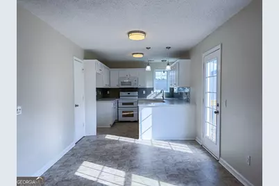 1119 Hummingbird Way, Winder, GA 30680 - Photo 4