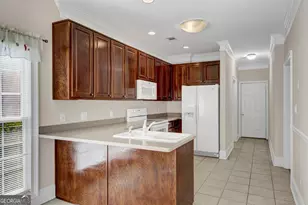 7574 Elliott Dr, Jonesboro, GA 30236 - Photo 8