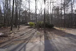 102 Pine Tree Ln, Auburn, GA 30011 - Photo 8