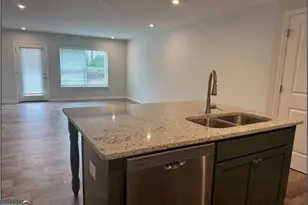 73 Silver Leaf Ln, Dawsonville, GA 30534 - Photo 2