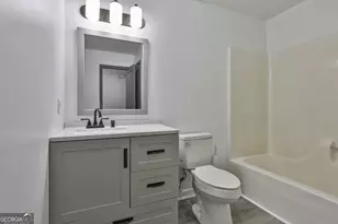 157 Hyde Cir, Newnan, GA 30263 - Photo 8