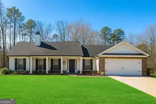 144 Briar Rose Blvd, Jefferson, GA 30549 - Photo 1