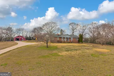 2299 Memorial Road, Bowersville, GA 30516 - Photo 2