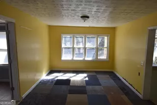 255 Woodlawn Ave, Winder, GA 30680 - Photo 12