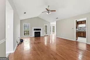 140 Chesterfield Ct, Fayetteville, GA 30214 - Photo 8