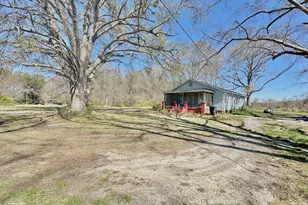 143 Willis Cir, Lagrange, GA 30241 - Photo 4