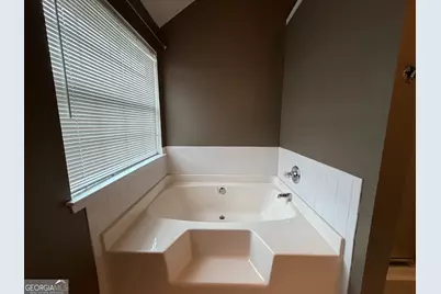 829 Kendall Park Drive, Winder, GA 30680 - Photo 18