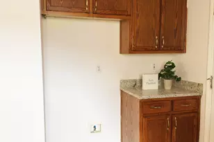 358 Summit Ln, Riverdale, GA 30274 - Photo 6