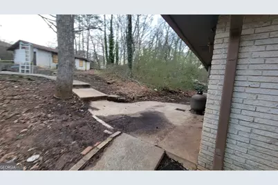 4585 Spring Valley Pkwy, College Park, GA 30349 - Photo 10