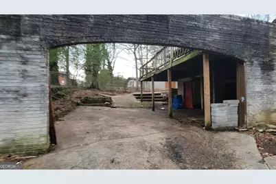 4585 Spring Valley Pkwy, College Park, GA 30349 - Photo 14